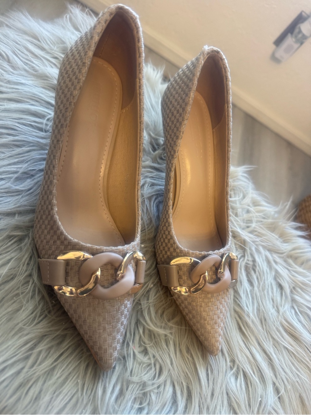 Woven Pointed Toe Chain-Detail Pumps in Taupe
